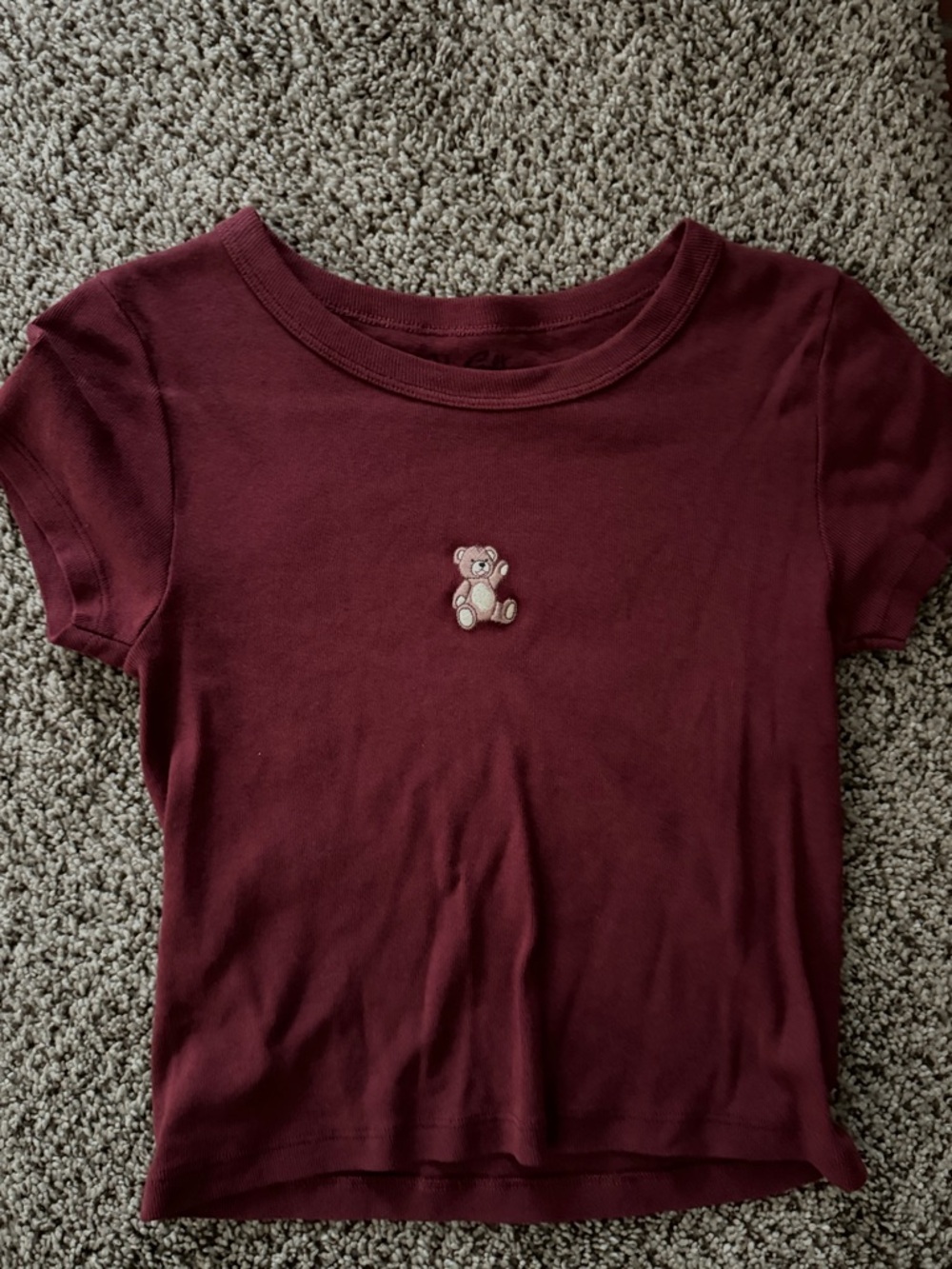 Brandy Melville Short Sleeve Tee with Teddy Patch - Burgundy